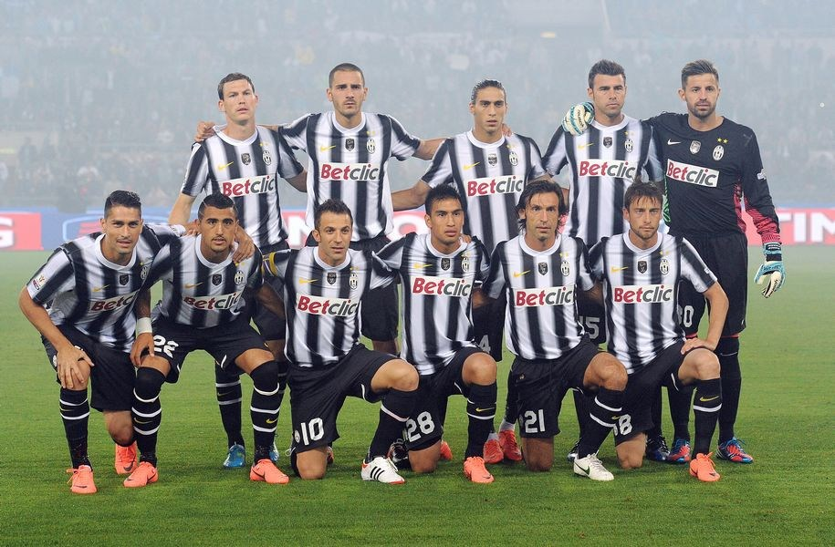 尤文图斯迎意大利杯关键赛；冲刺阶段再遭质疑；赛场秩序良好；球队文化再被提及的简单介绍