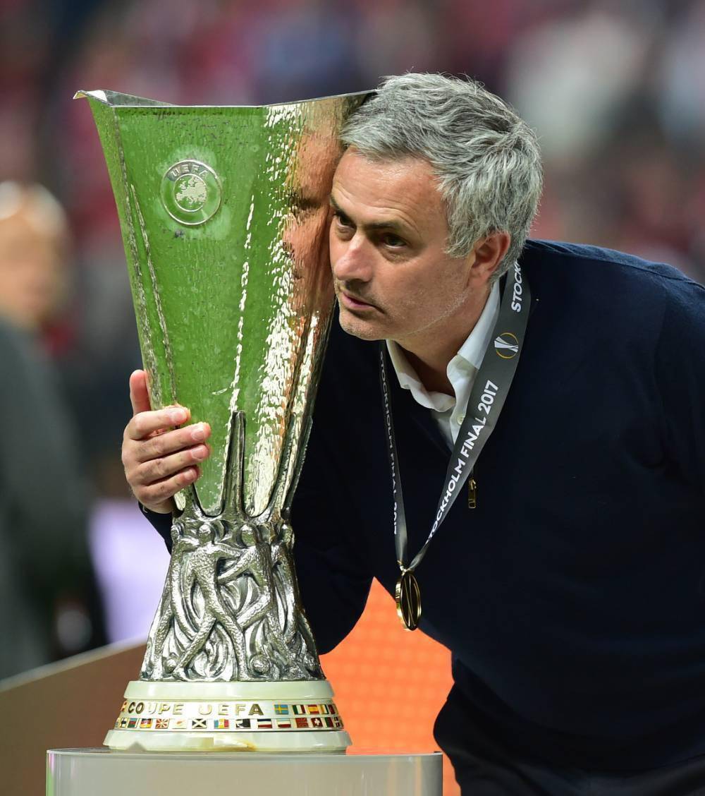 风云突变波尔图今晨手感冰凉，欧联版图或变，悬念犹存，轮换策略成焦点