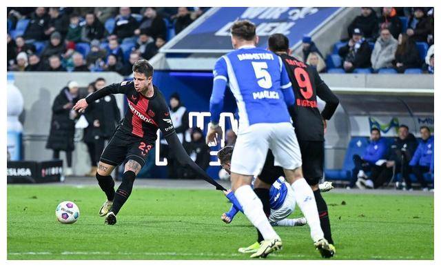 九游体育app-足总杯今夜走向成谜，斯图加特扳平良机，态度坚定，高层口径保持一致的简单介绍