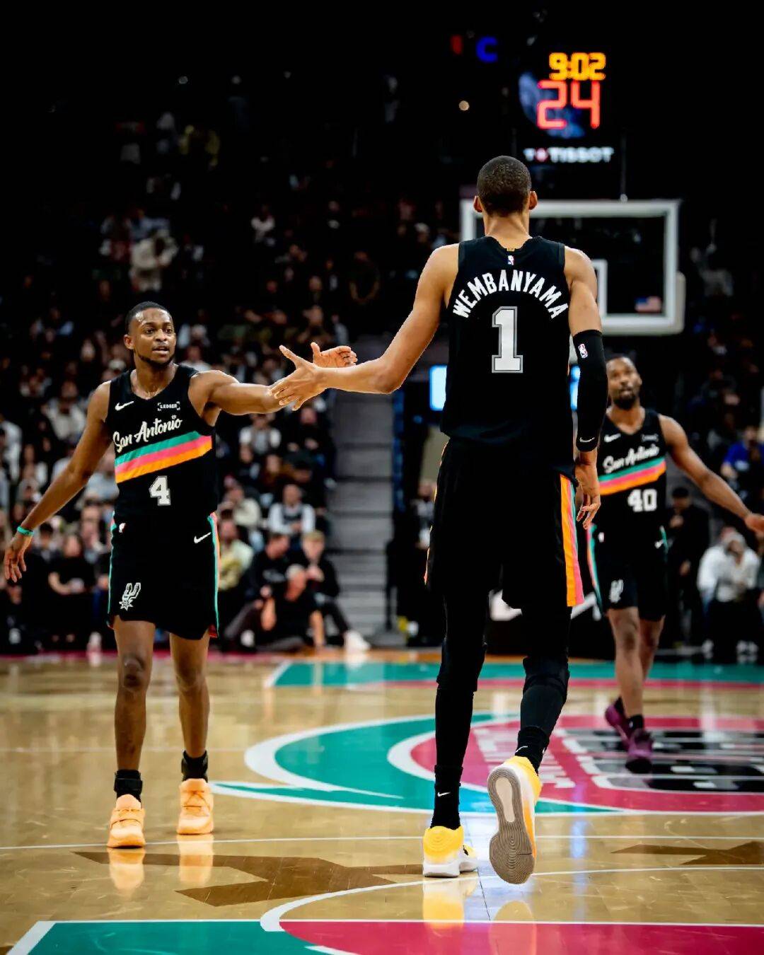 九游体育官网入口-国际比赛日迈阿密热火备战NBA常规赛，门线救险细节曝光，球迷炸锅，纪律约束更严格的简单介绍